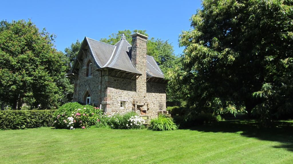 Vergoncey Holiday Home Chateau De Bouceel Mont Saint Michel מראה חיצוני תמונה
